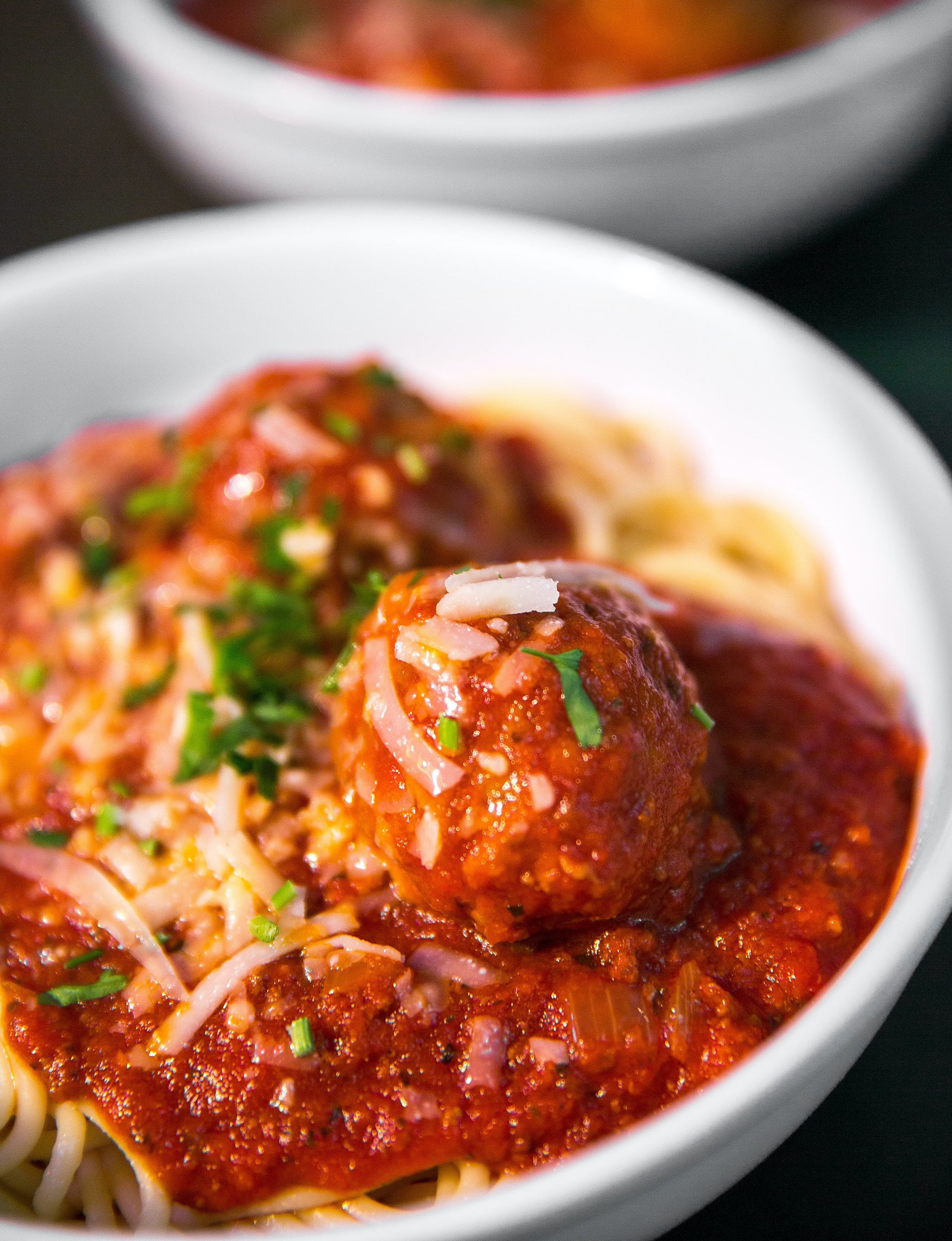 Recette - Pâte bolognese avec boulettes épicées et fromage ferme