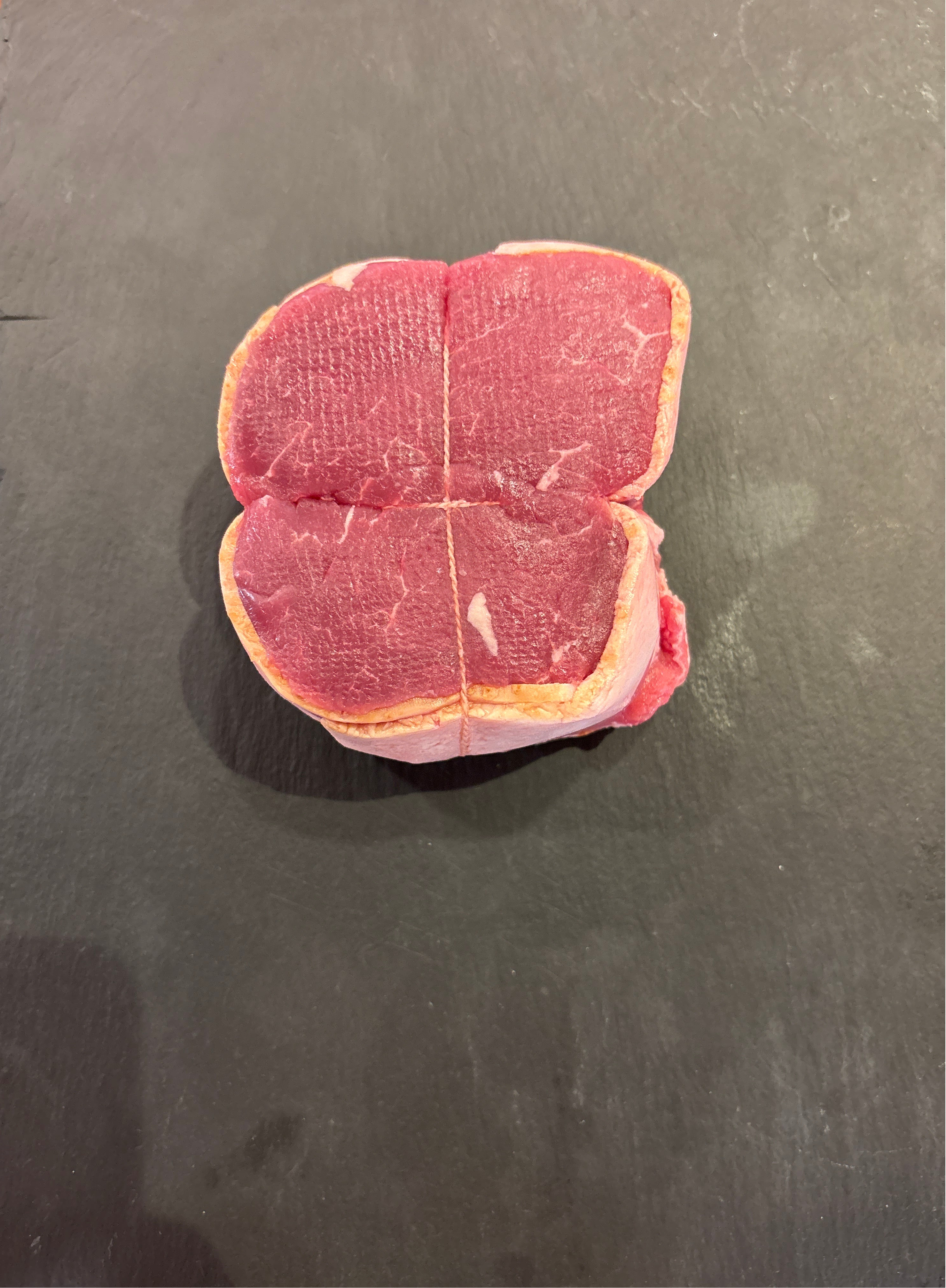 Beef tenderloin wrapped in bacon 210g