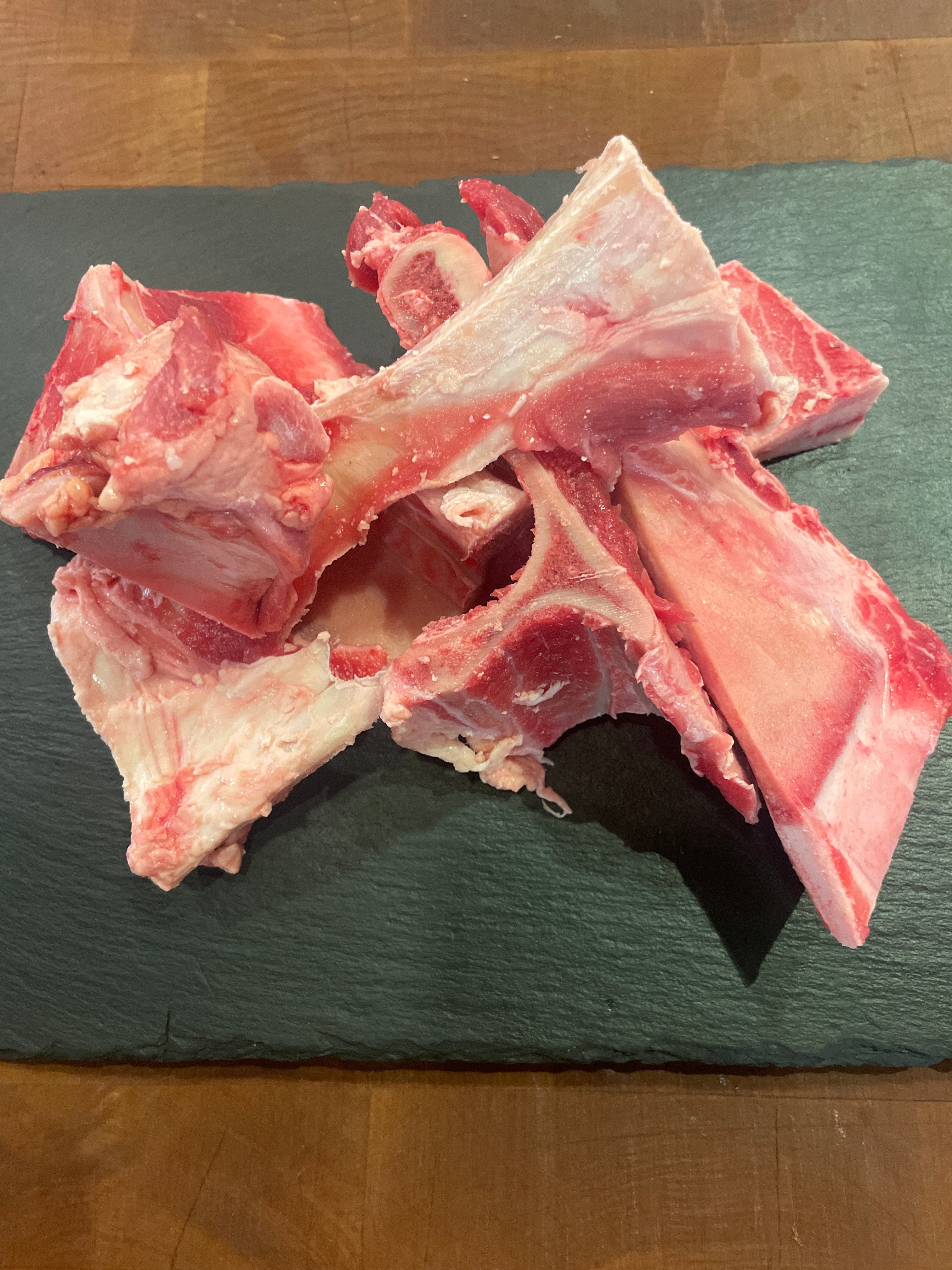 Veal bones ≈ 1kg