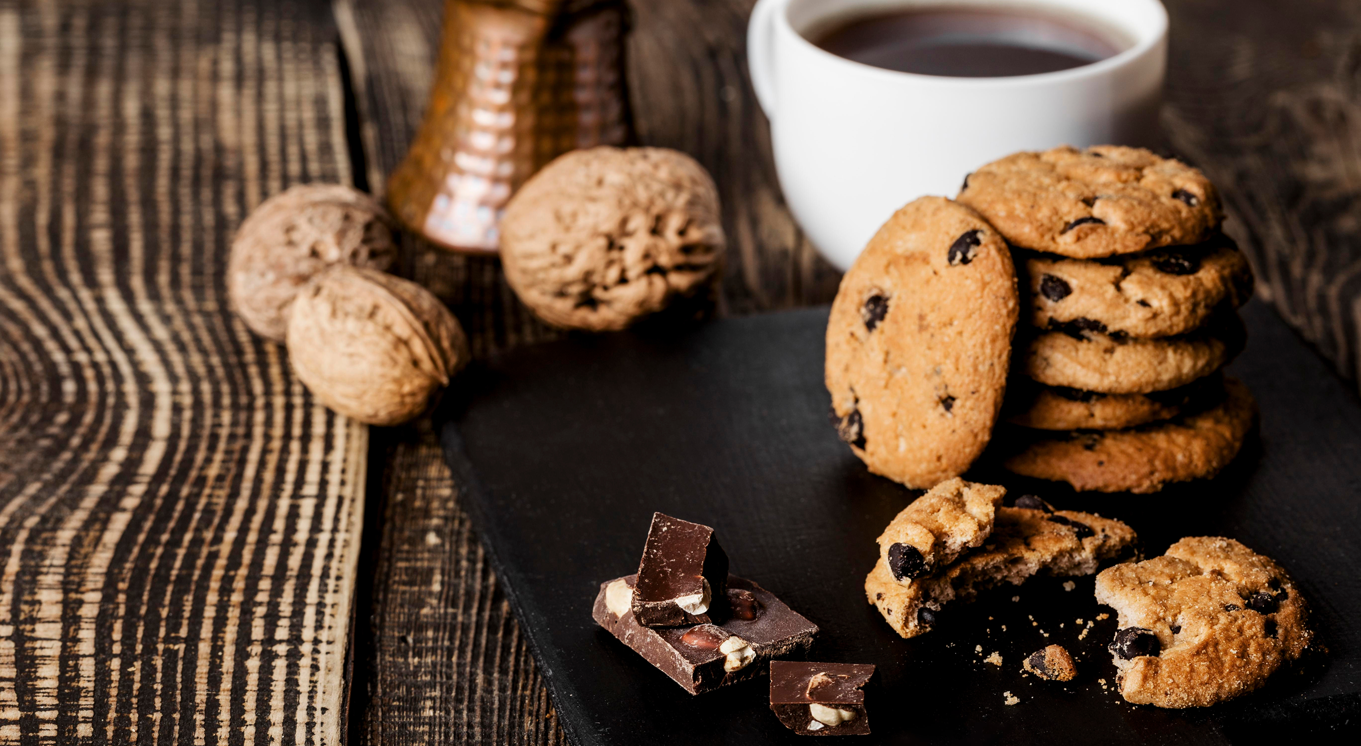 Biscuit, chocolate and cracker