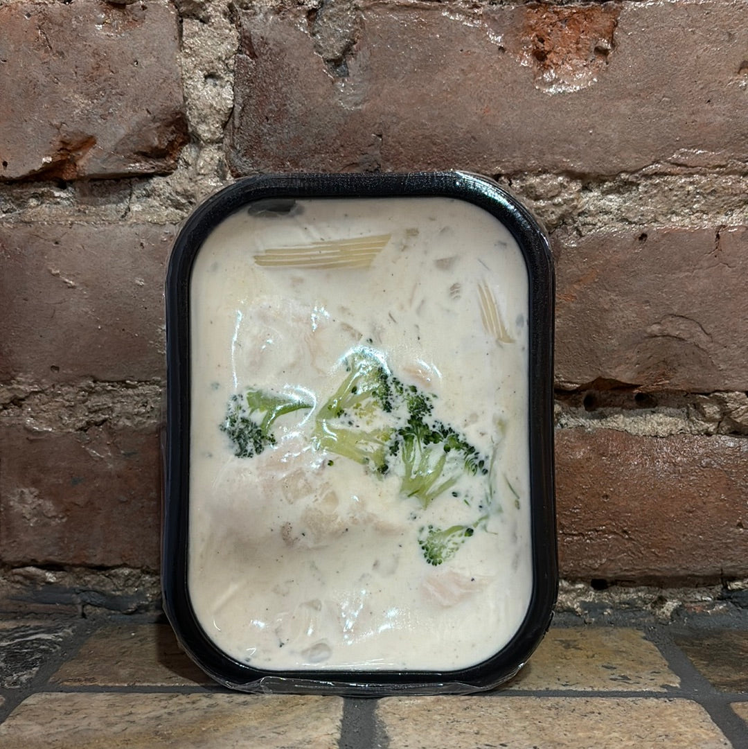 Penne Alfredo and Chicken - 1 serving