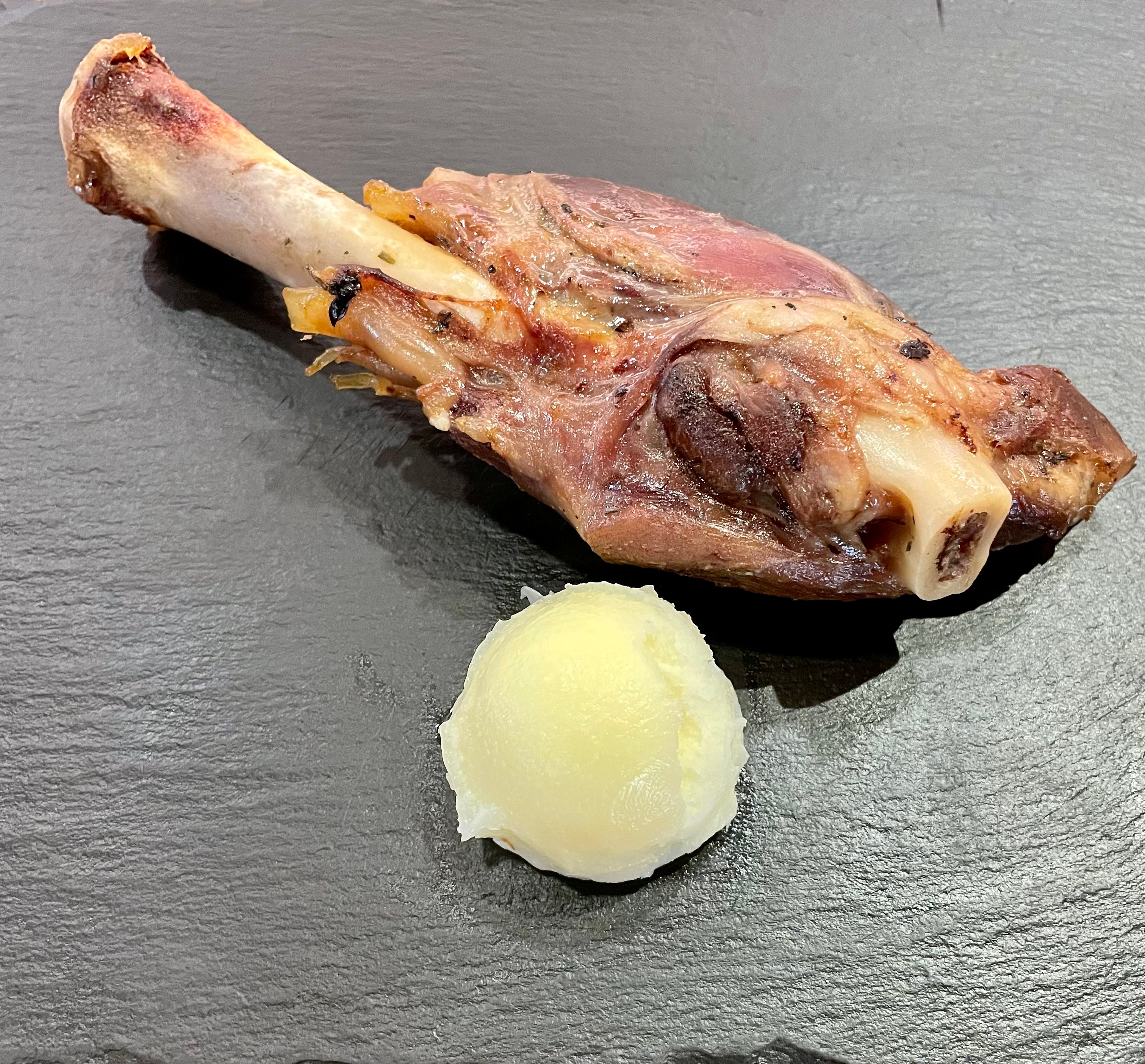 Confit lamb shank 300g