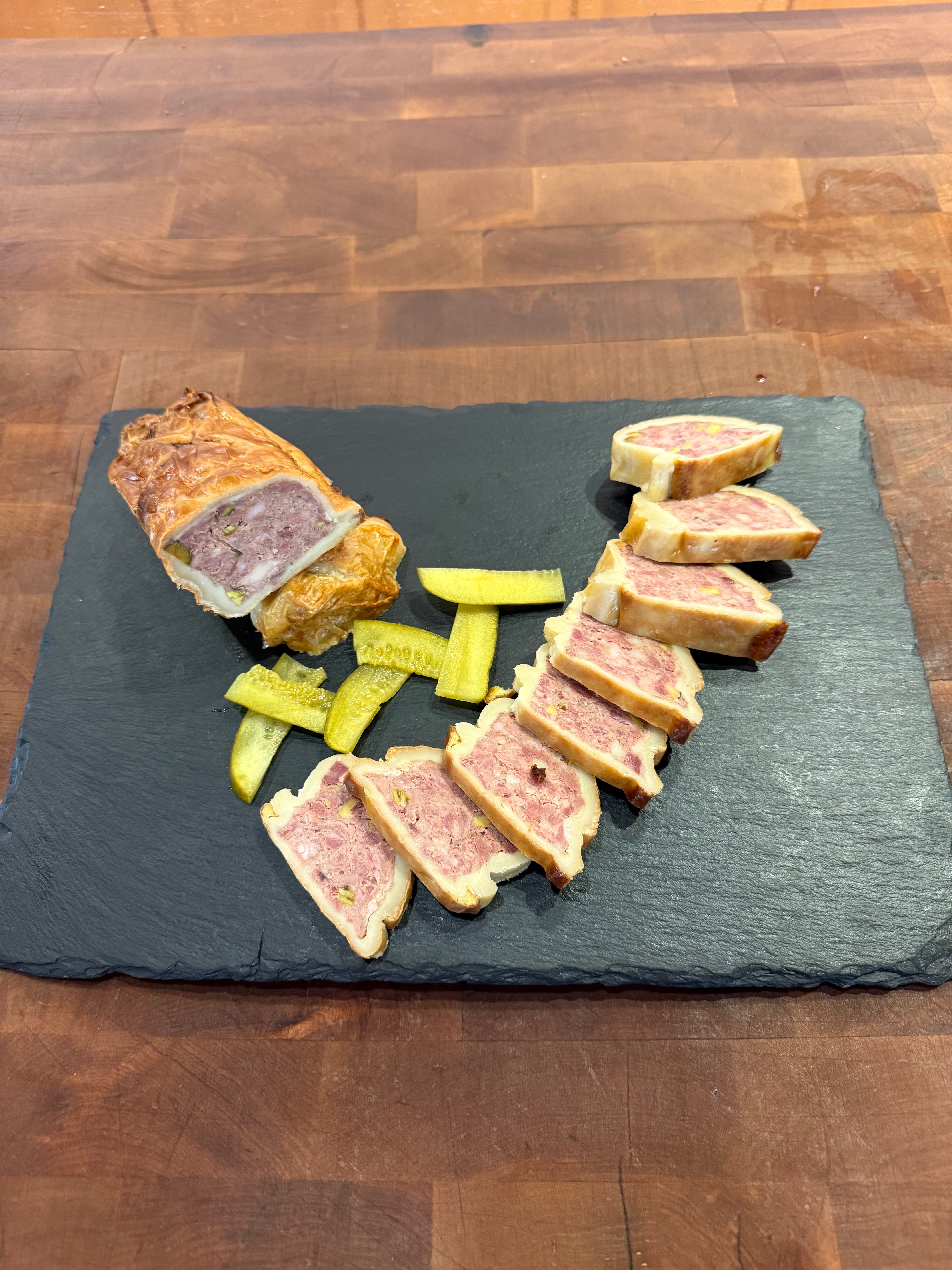 Pistachio pâté en croûte