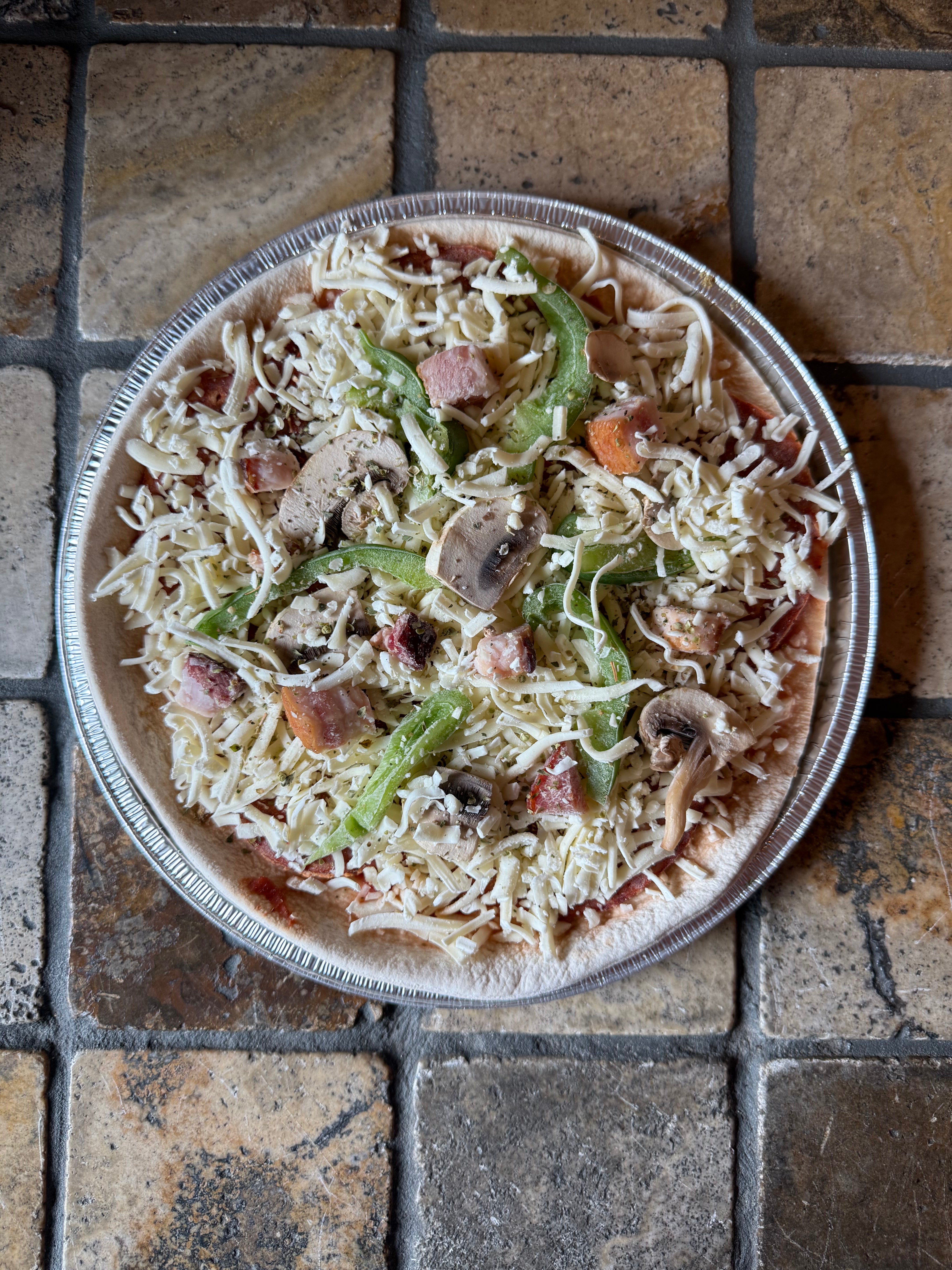 Pizza campagnarde aux lardons maison