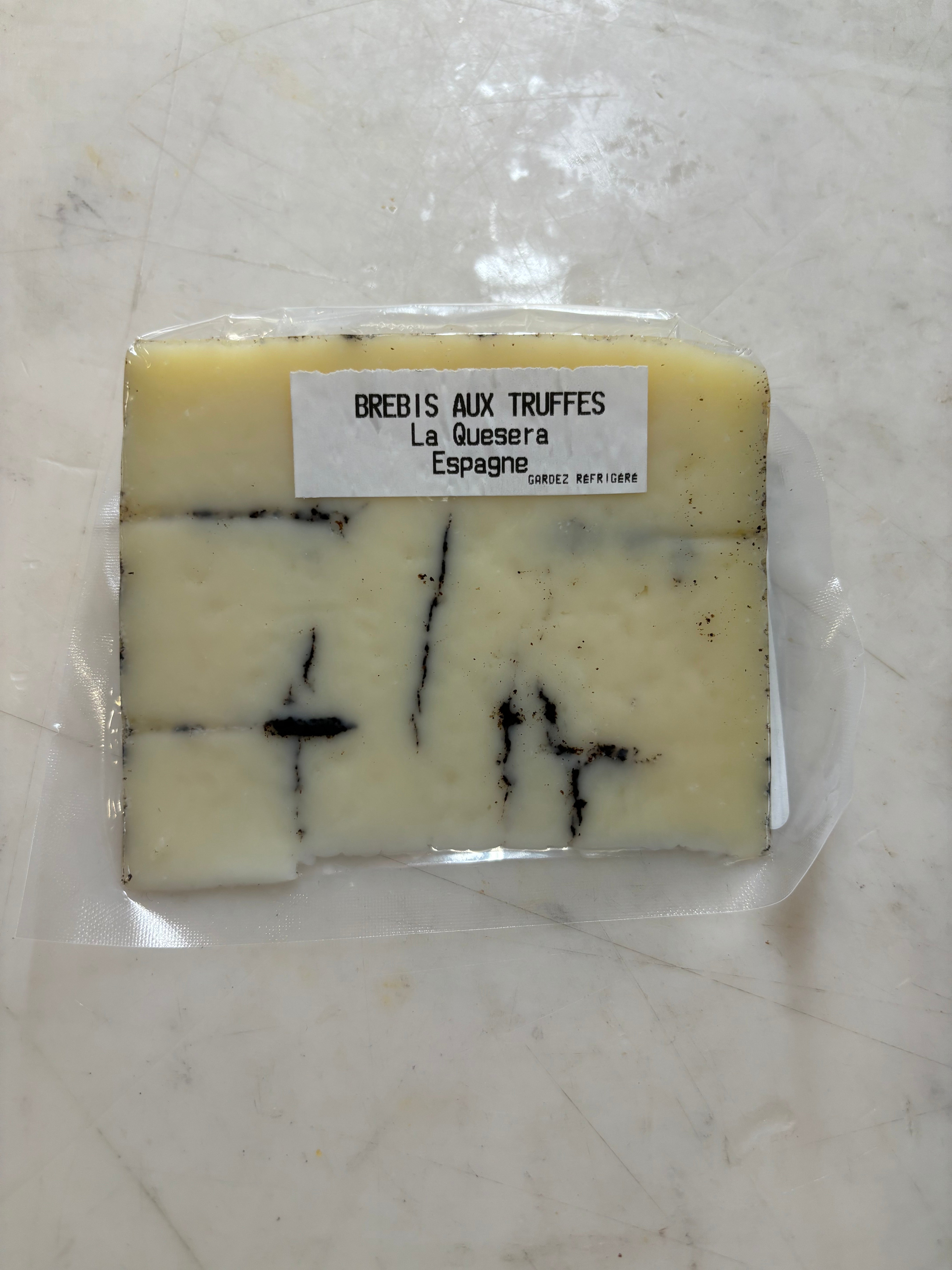 Sheep Cheese with Truffles - 140 g